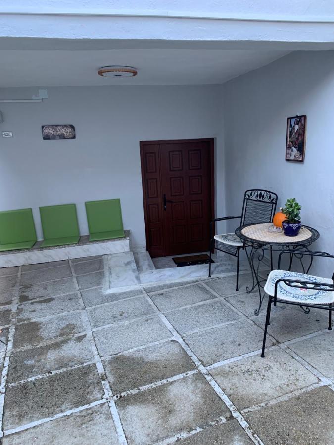 Tradicional Bazaar Home Корча Екстер'єр фото