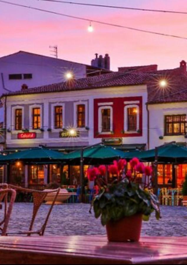 Tradicional Bazaar Home Корча Екстер'єр фото